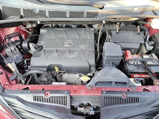 2011 TOYOTA SIENNA LE  