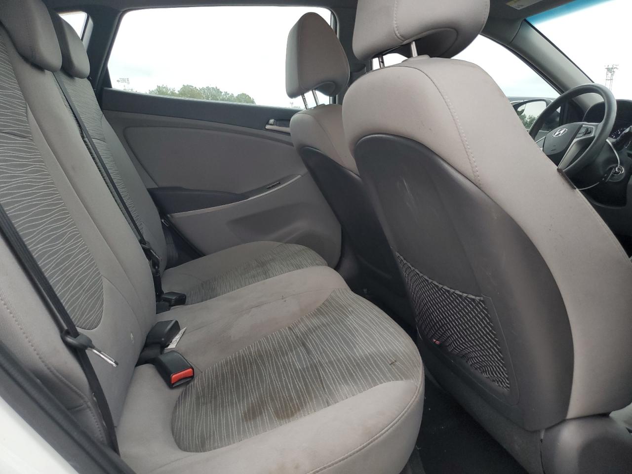 2015 Hyundai Accent Gs VIN: KMHCT5AE7FU225802 Lot: 70600385