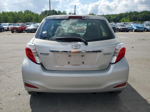 Hatchbacks TOYOTA YARIS 2012 Srebrny