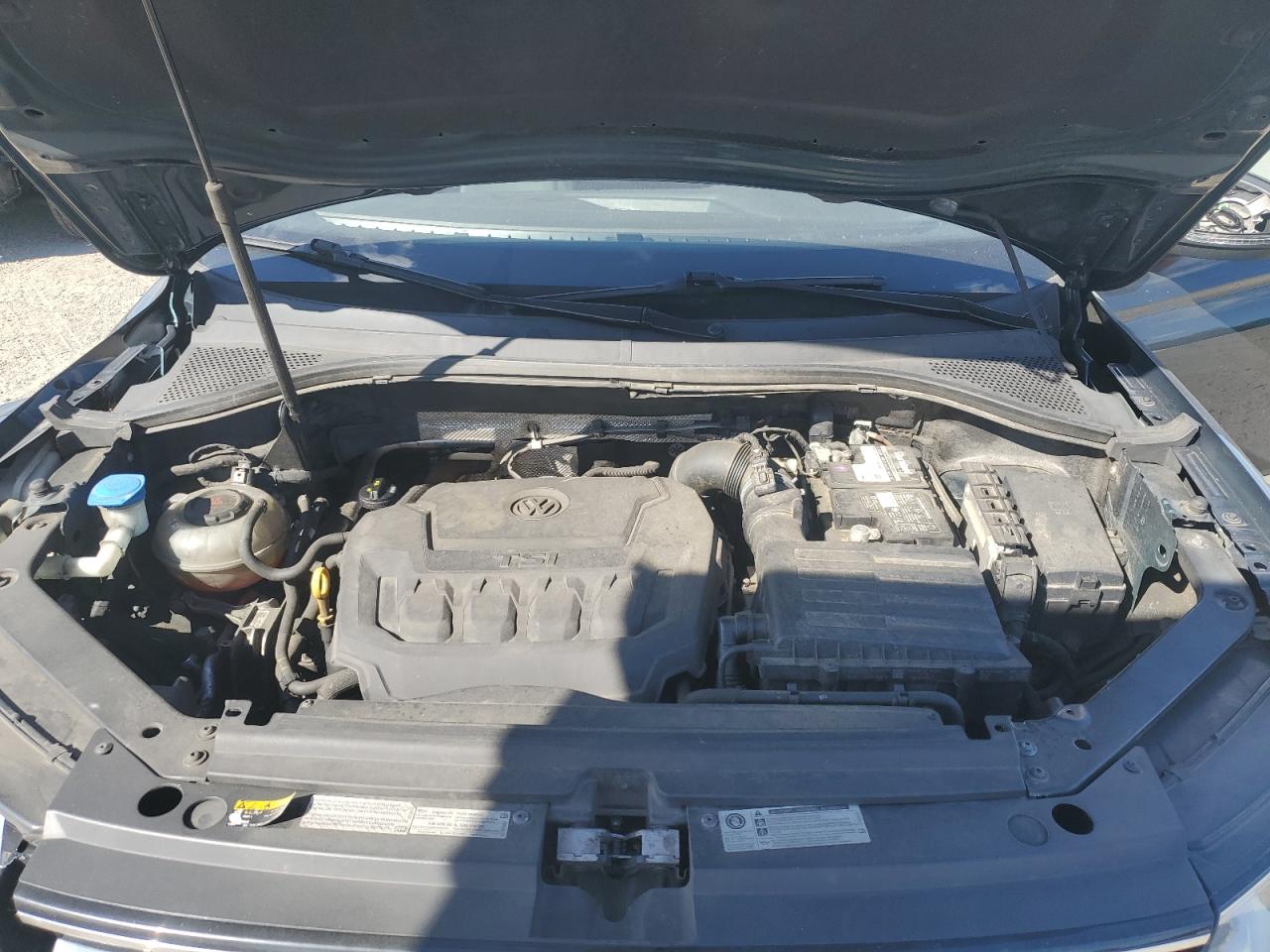 2018 Volkswagen Tiguan Se VIN: 3VV2B7AX2JM198586 Lot: 70026545