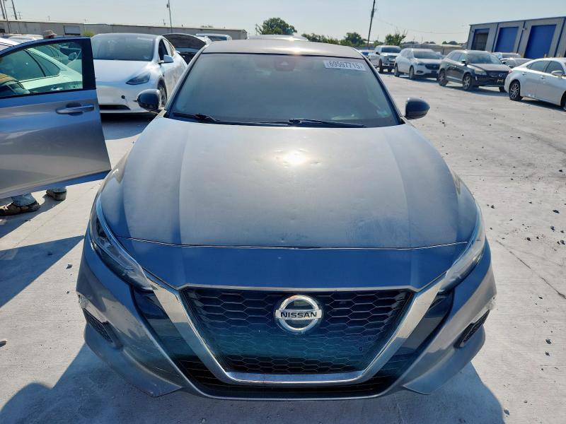  NISSAN ALTIMA 2021 Szary