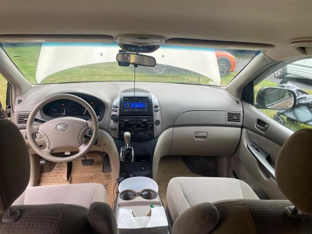 2006 TOYOTA SIENNA LE  