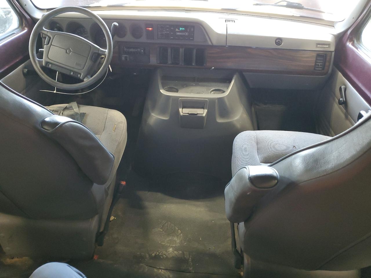 1997 Dodge Ram Wagon B3500 VIN: 2B5WB35Z8VK581954 Lot: 66863025