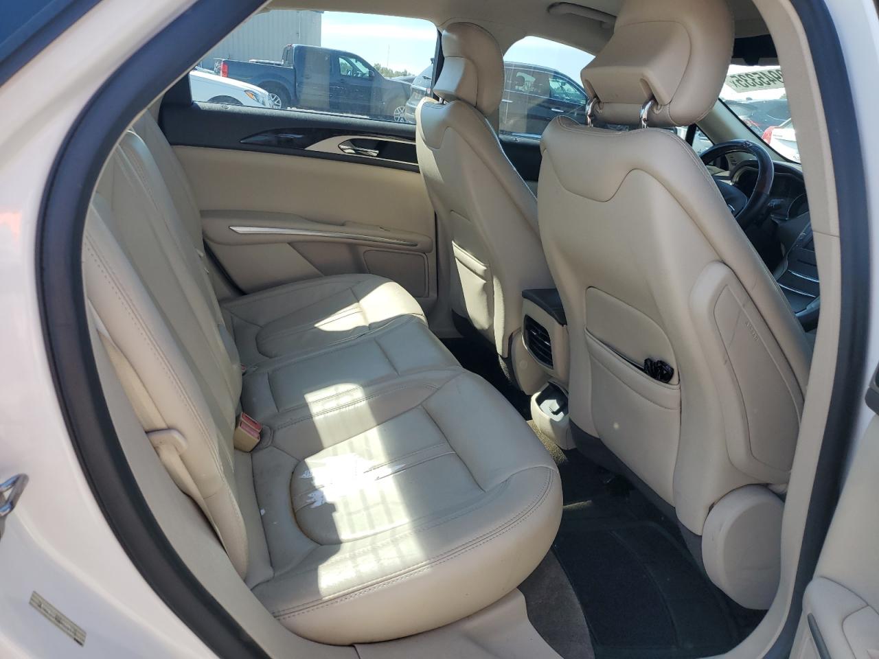 2016 Lincoln Mkz VIN: 3LN6L2G91GR616975 Lot: 69945335