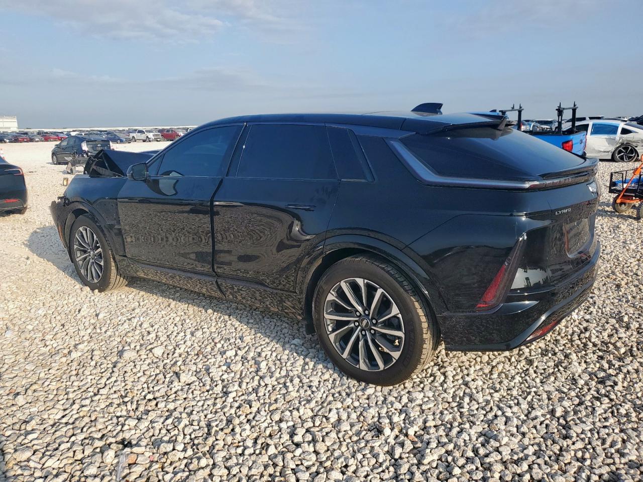 2024 Cadillac Lyriq Sport black null electric 1GYKPTRK5RZ107171 photo #3