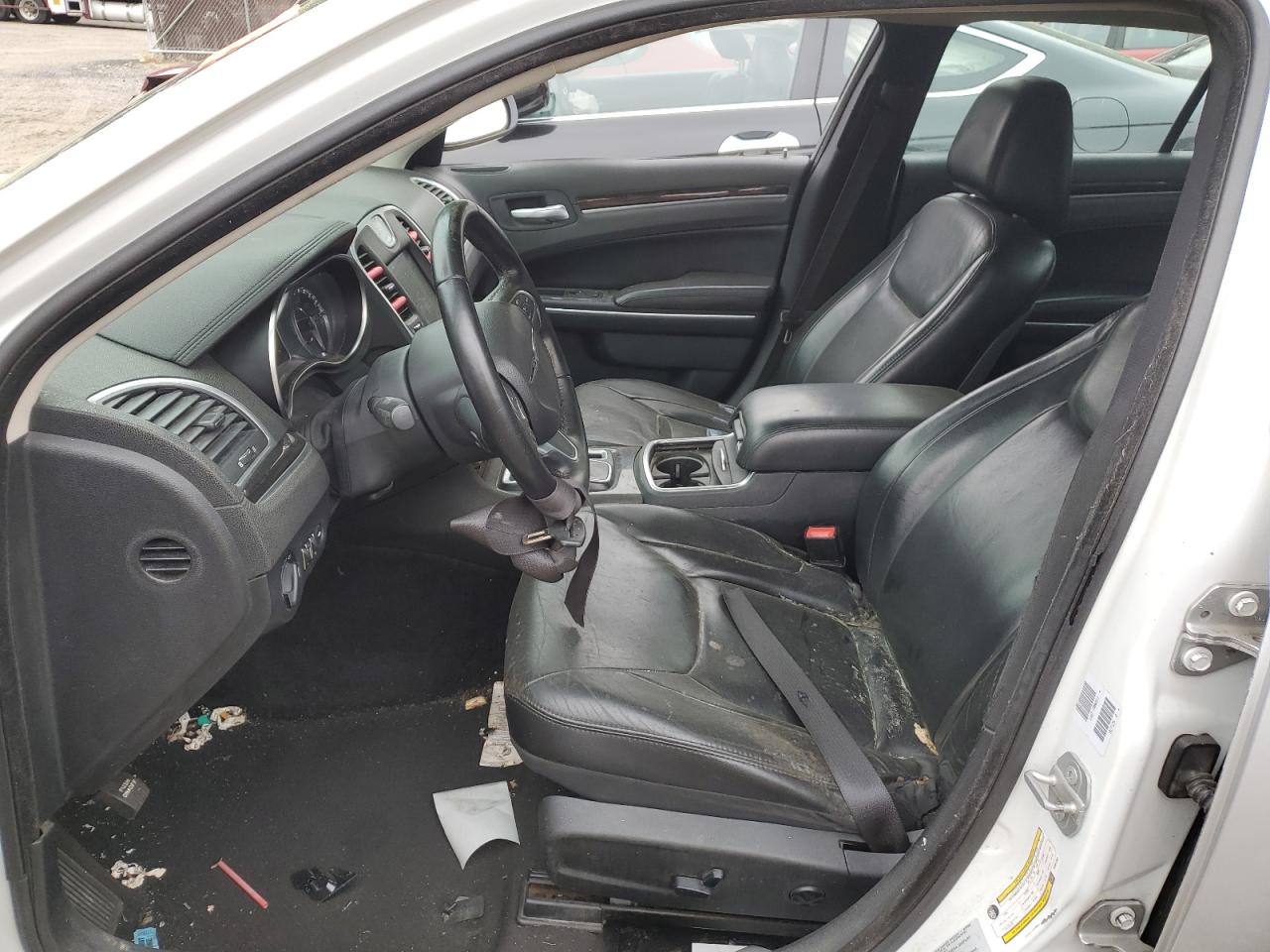 2015 Chrysler 300 Limited VIN: 2C3CCAAG2FH931307 Lot: 69975395