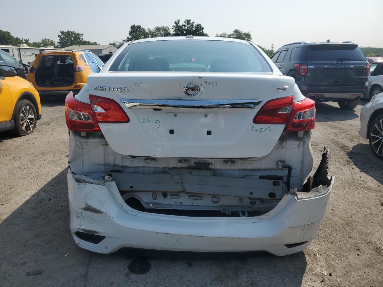 2018 Nissan Sentra S VIN: 3N1AB7APXJL639495 Lot: 67462905