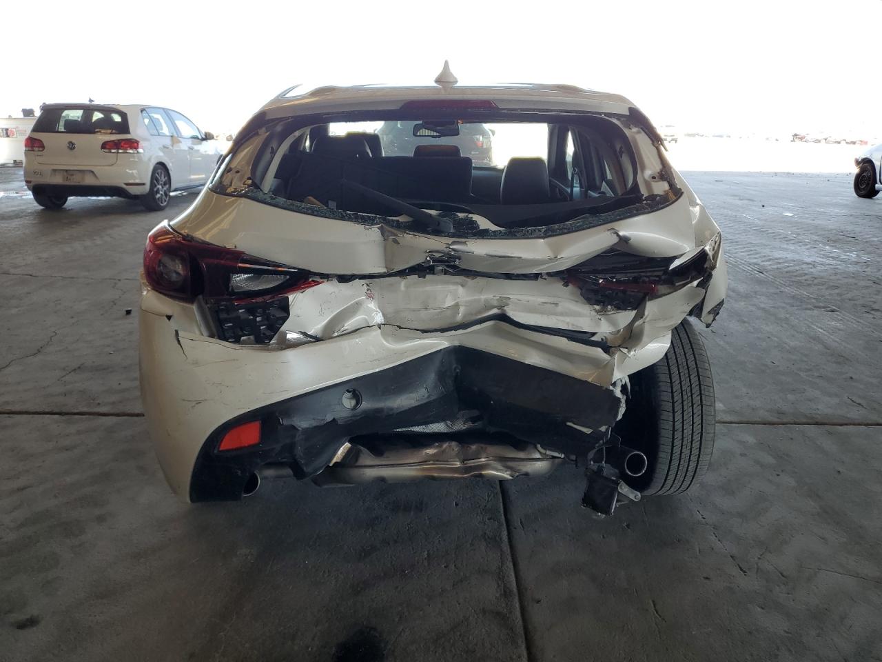 2016 Mazda 3 Grand Touring VIN: JM1BM1N70G1341699 Lot: 70013485