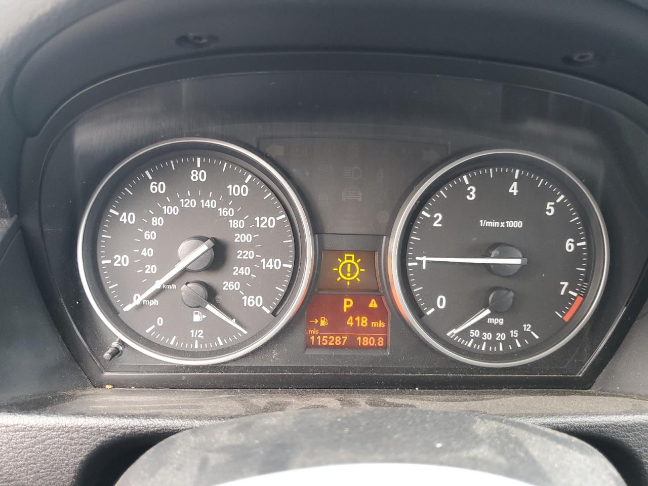 Фото: WBAVM1C5XFV317140