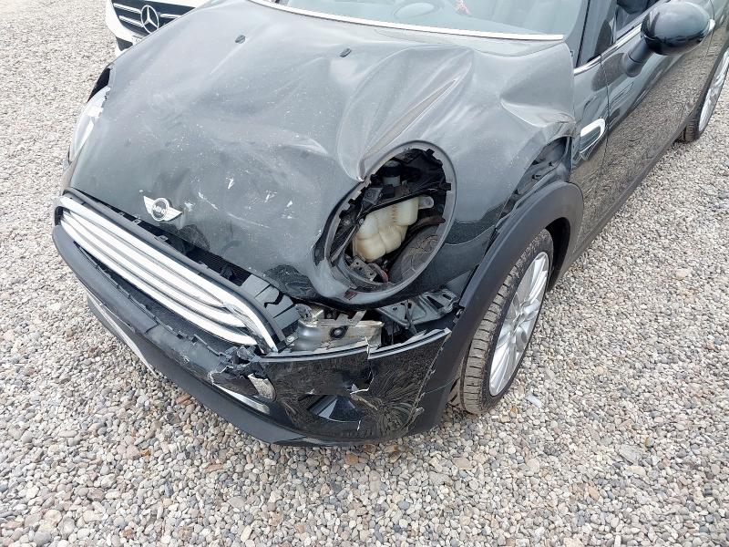 2018 MINI COOPER AUTO 