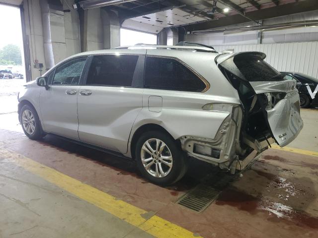  TOYOTA SIENNA 2022 Серебристый