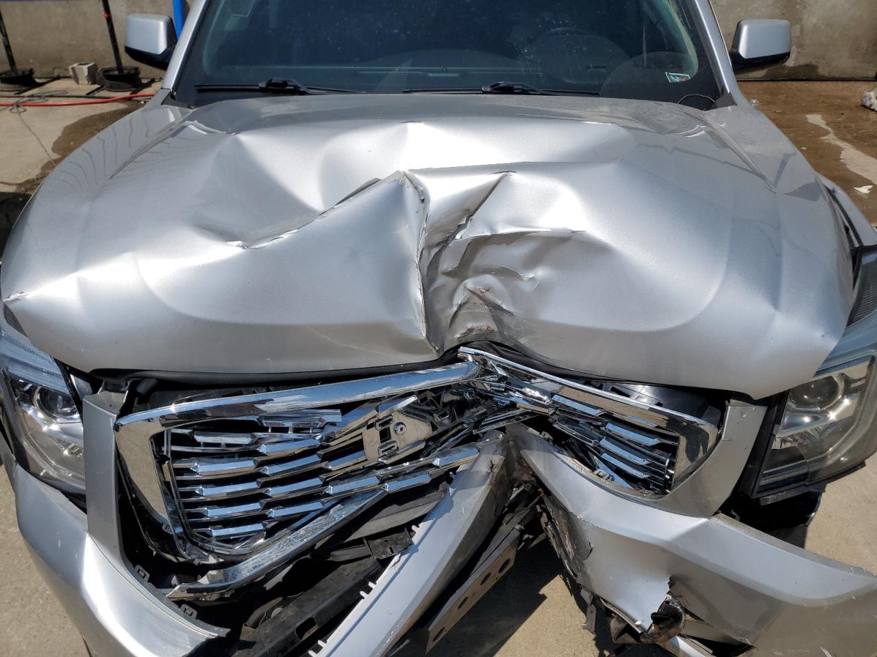 2015 GMC Yukon Slt VIN: 1GKS2BKC9FR682715 Lot: 68433825