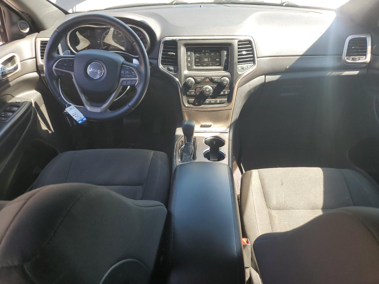 2017 Jeep Grand Cherokee Laredo VIN: 1C4RJEAG7HC877916 Lot: 70457595