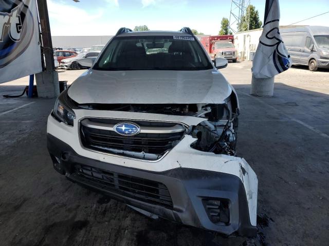  SUBARU OUTBACK 2022 Белы
