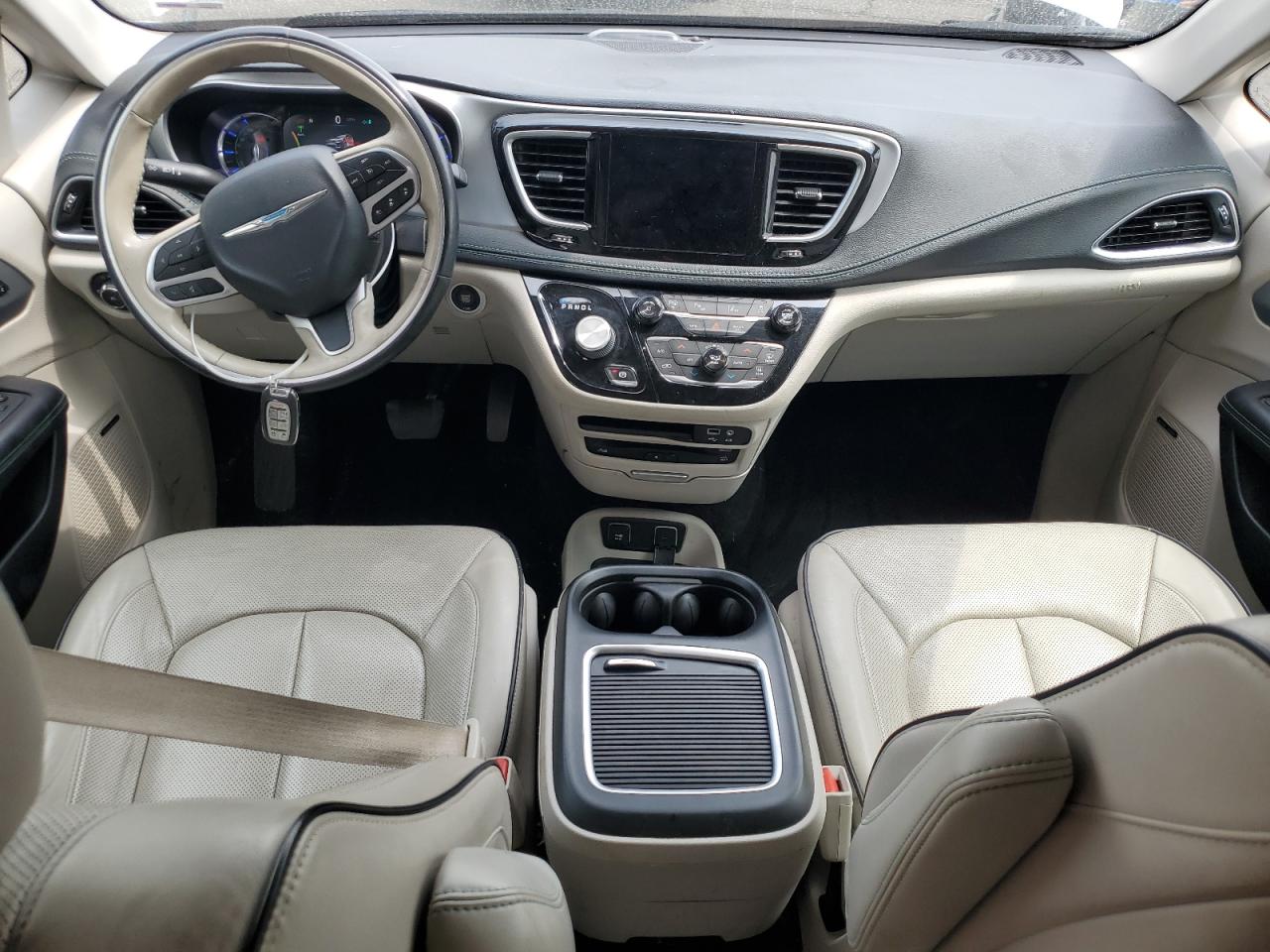 2020 Chrysler Pacifica Hybrid Limited VIN: 2C4RC1N72LR196317 Lot: 70059705