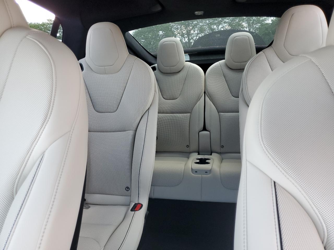 2024 Tesla Model X VIN: 7SAXCBE64RF453182 Lot: 67969375