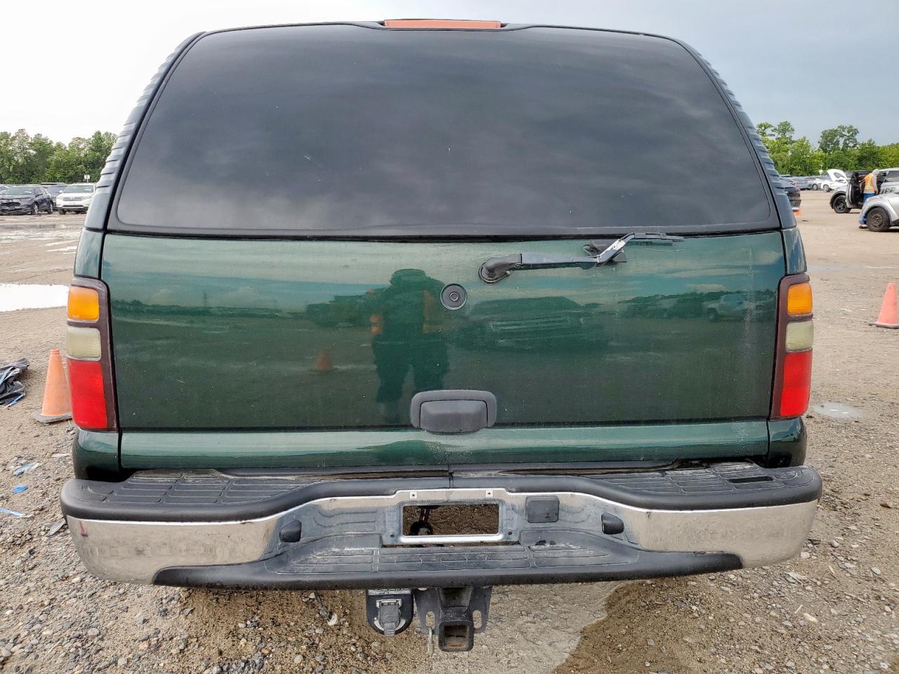 2004 Chevrolet Tahoe K1500 VIN: 1GNEK13Z04R130563 Lot: 69115195