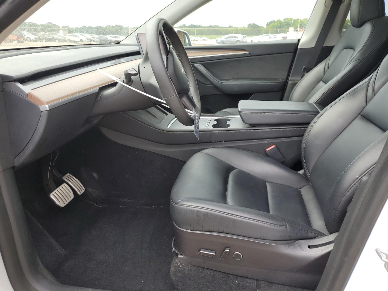 2023 Tesla Model Y VIN: 7SAYGDEF6PF698454 Lot: 64641435