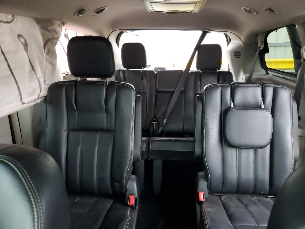 2015 Chrysler Town & Country Touring VIN: 2C4RC1BGXFR520381 Lot: 69417105