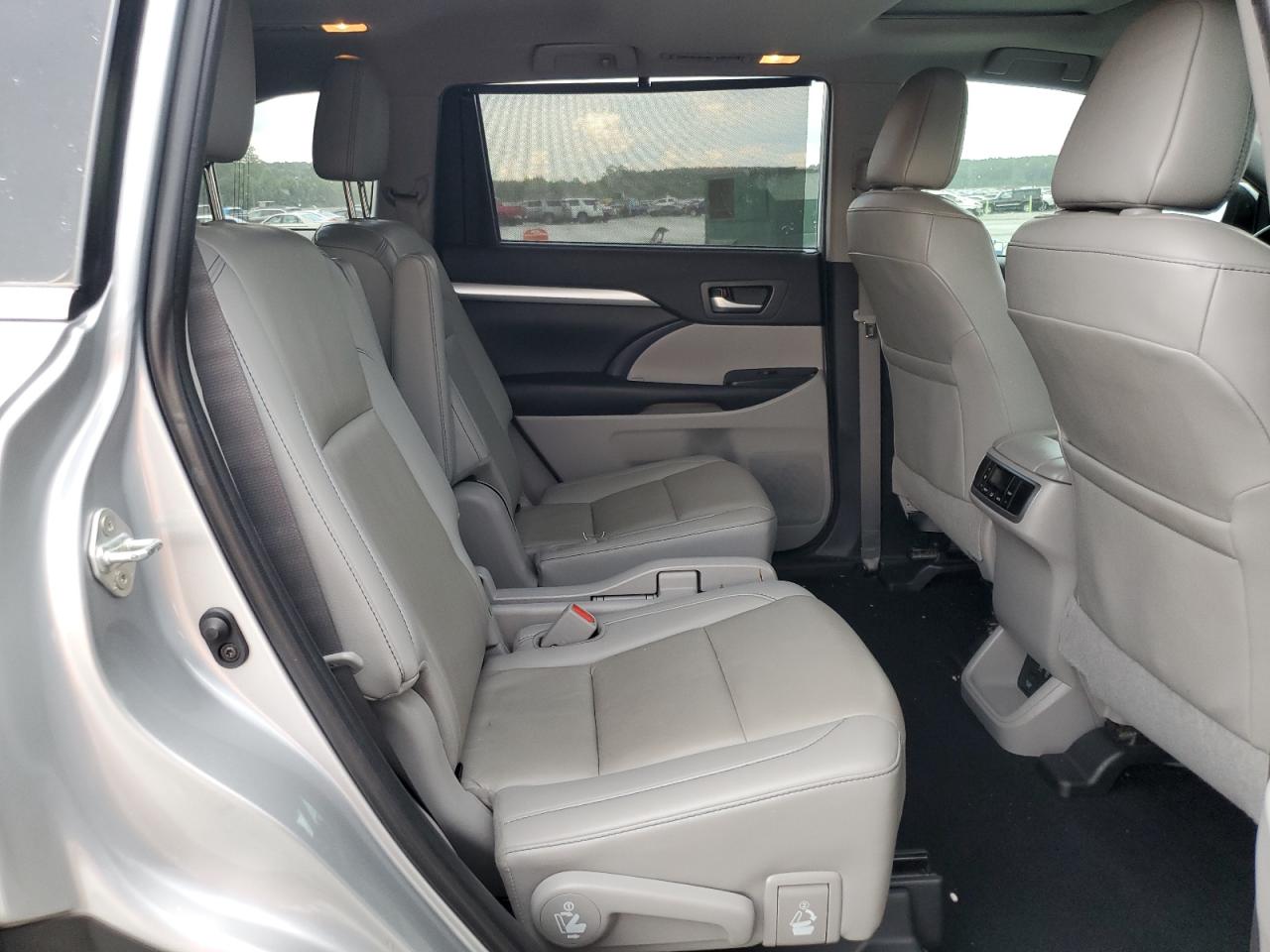 2019 Toyota Highlander Se VIN: 5TDKZRFH8KS571543 Lot: 69191795