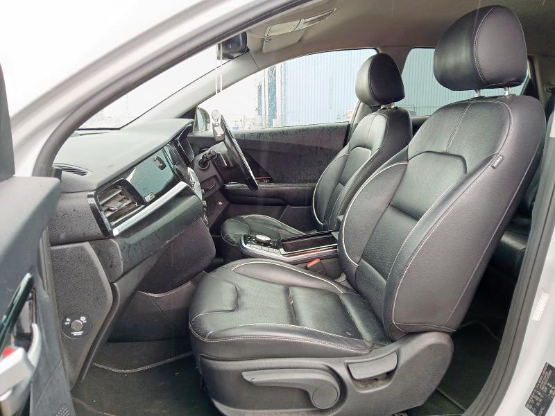 2020 KIA E-NIRO 4