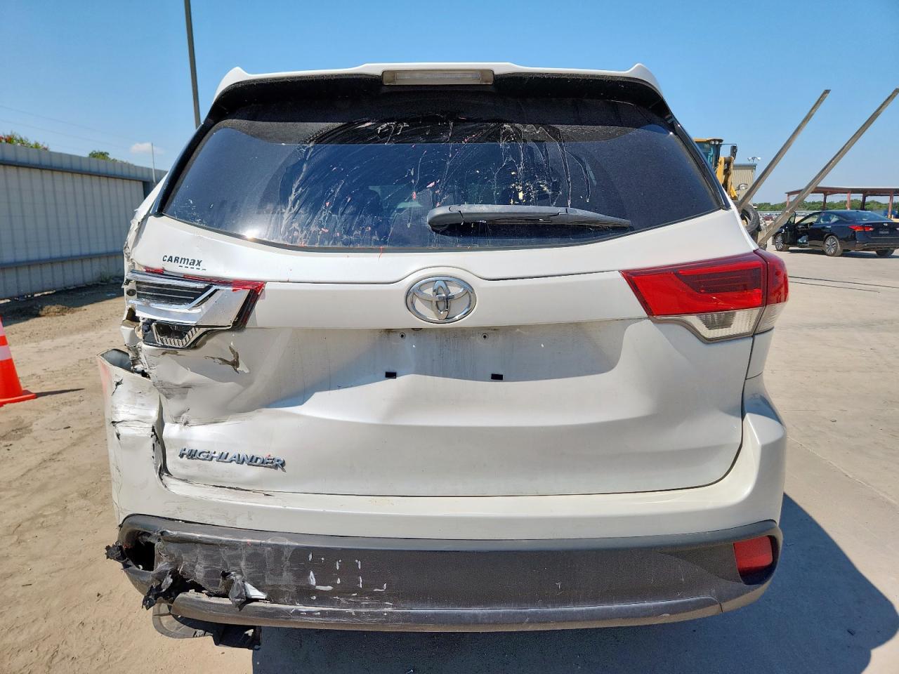 2019 Toyota Highlander Le VIN: 5TDZARFH7KS053994 Lot: 69196865