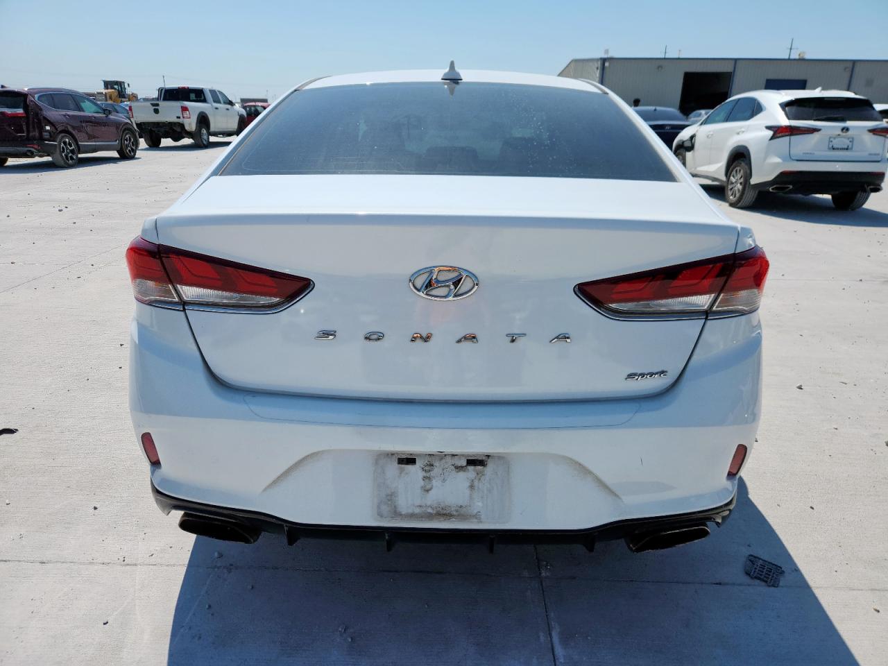 2018 Hyundai Sonata Sport VIN: 5NPE34AF9JH656614 Lot: 68182005