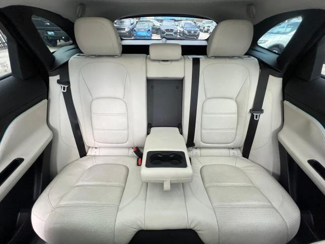2017 JAGUAR F-PACE PRESTIGE  