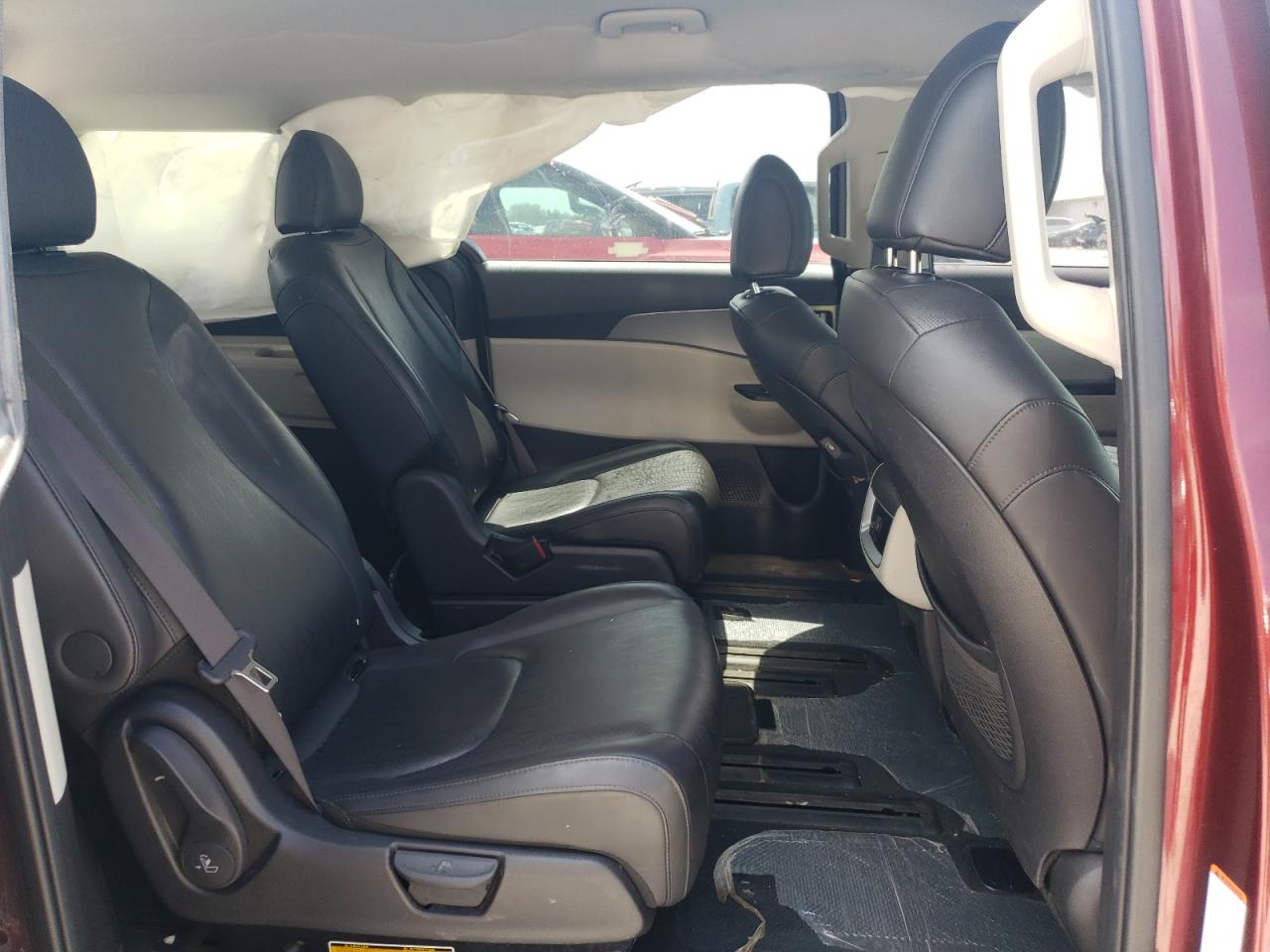 2023 Kia Carnival Lx VIN: KNDNB4H39P6213204 Lot: 69906775