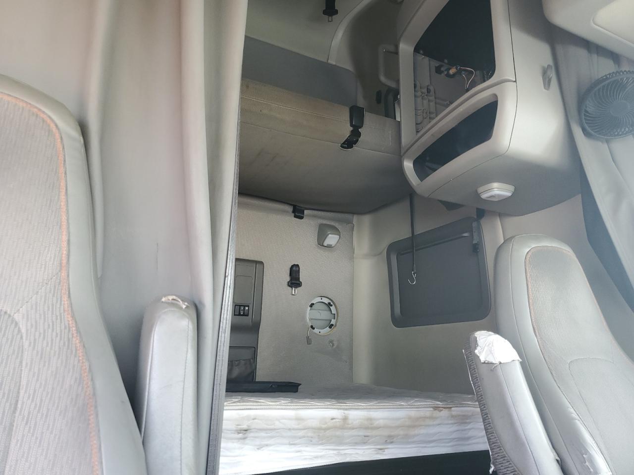 2020 Volvo Vnl Semi Truck VIN: 4V4NC9EH0LN210173 Lot: 67881975