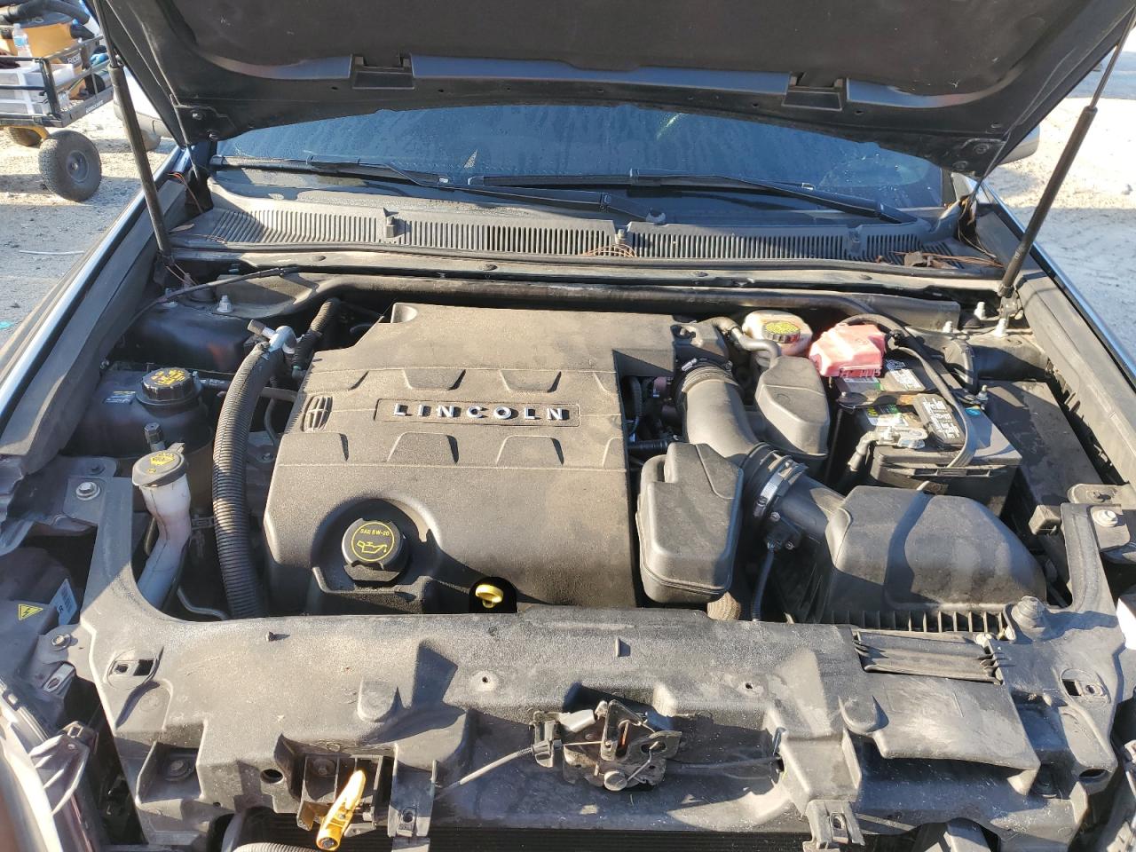 2014 Lincoln Mks VIN: 1LNHL9EK5EG611774 Lot: 69073995