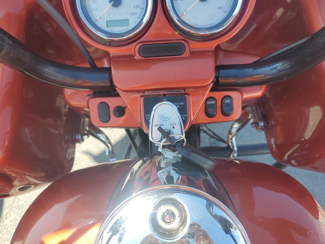 2011 Harley-Davidson Fltrx VIN: 1HD1KHM15BB637049 Lot: 67088055