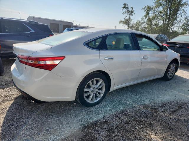 TOYOTA AVALON 2015 White