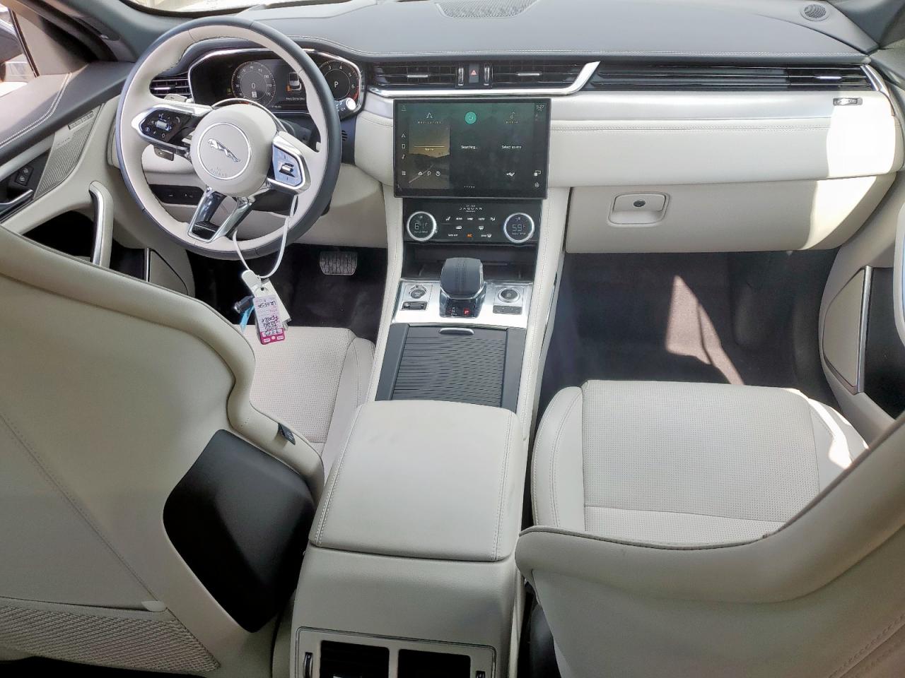 2025 Jaguar F-Pace R-Dynamic S VIN: SADCT2EX5SA746306 Lot: 70459595