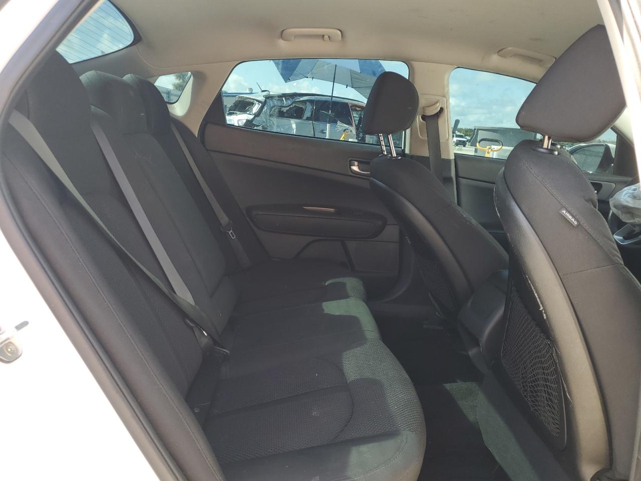2020 Kia Optima Lx VIN: 5XXGT4L31LG451637 Lot: 69640085