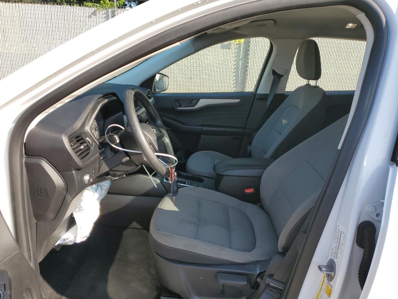 2022 Ford Escape S VIN: 1FMCU9F61NUA01090 Lot: 66964405