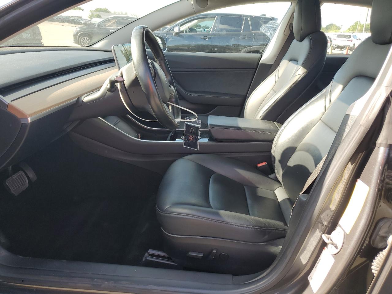 2018 Tesla Model 3 VIN: 5YJ3E1EAXJF045407 Lot: 68678025