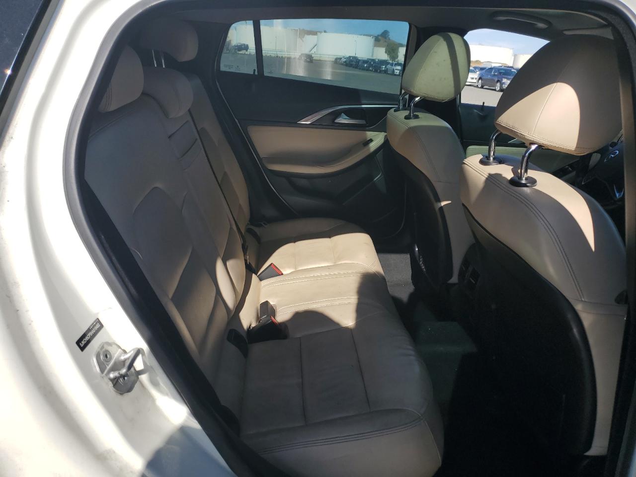 2017 Infiniti Qx30 Base VIN: SJKCH5CP5HA016483 Lot: 70006165