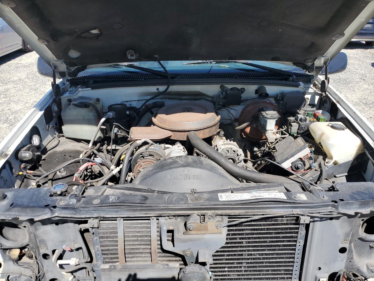 1995 GMC Yukon VIN: 1GKEK13K8SJ771116 Lot: 70151885