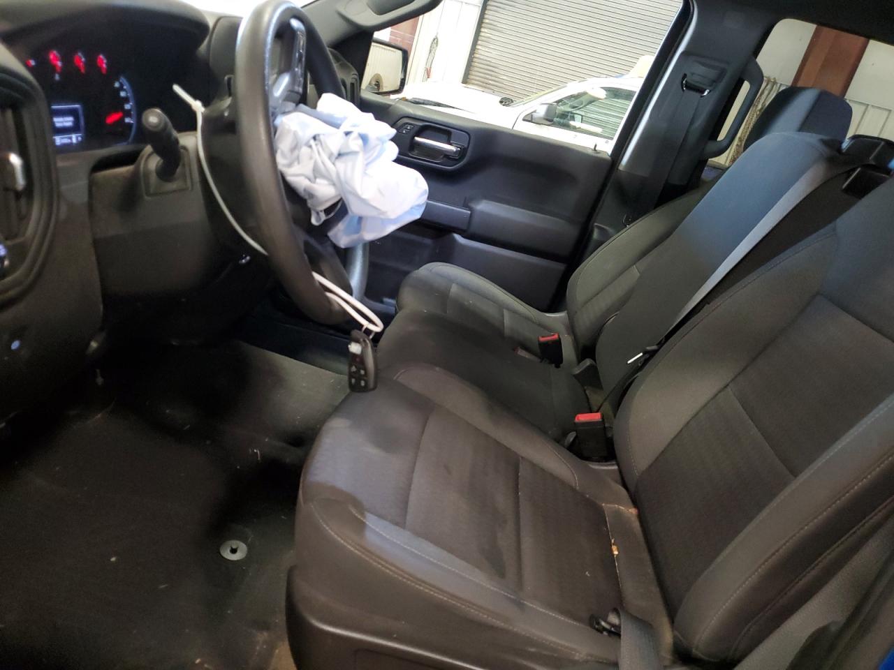 2022 Chevrolet Silverado K1500 Trail Boss Custom VIN: 3GCPDCED2NG638060 Lot: 68947585