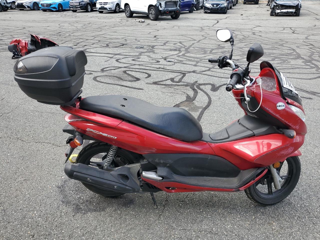 2013 Honda Pcx 150 red null gas MLHKF1213D5004746 photo #1