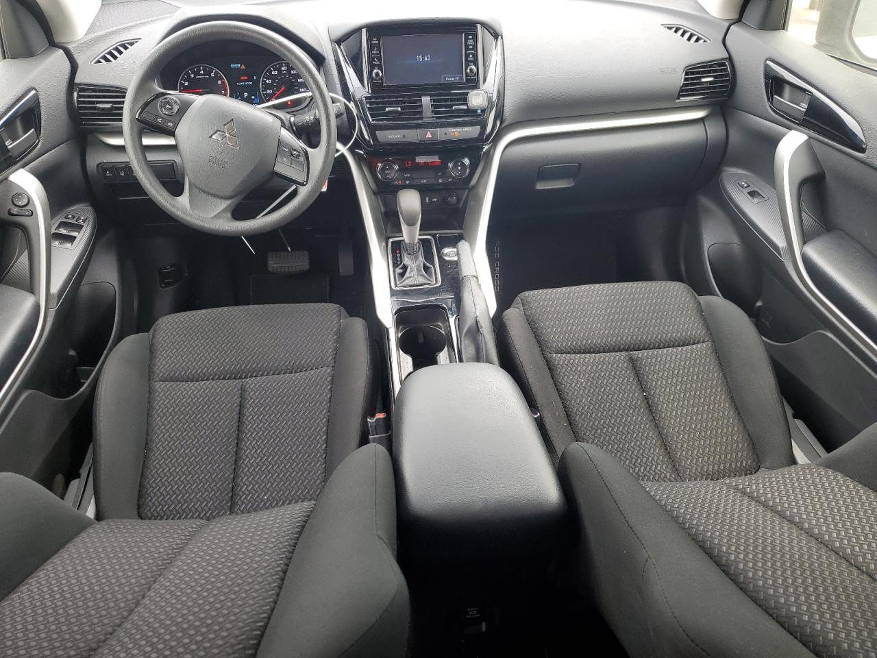 2024 Mitsubishi Eclipse Cross Es VIN: JA4ATUAA2RZ006735 Lot: 68901355