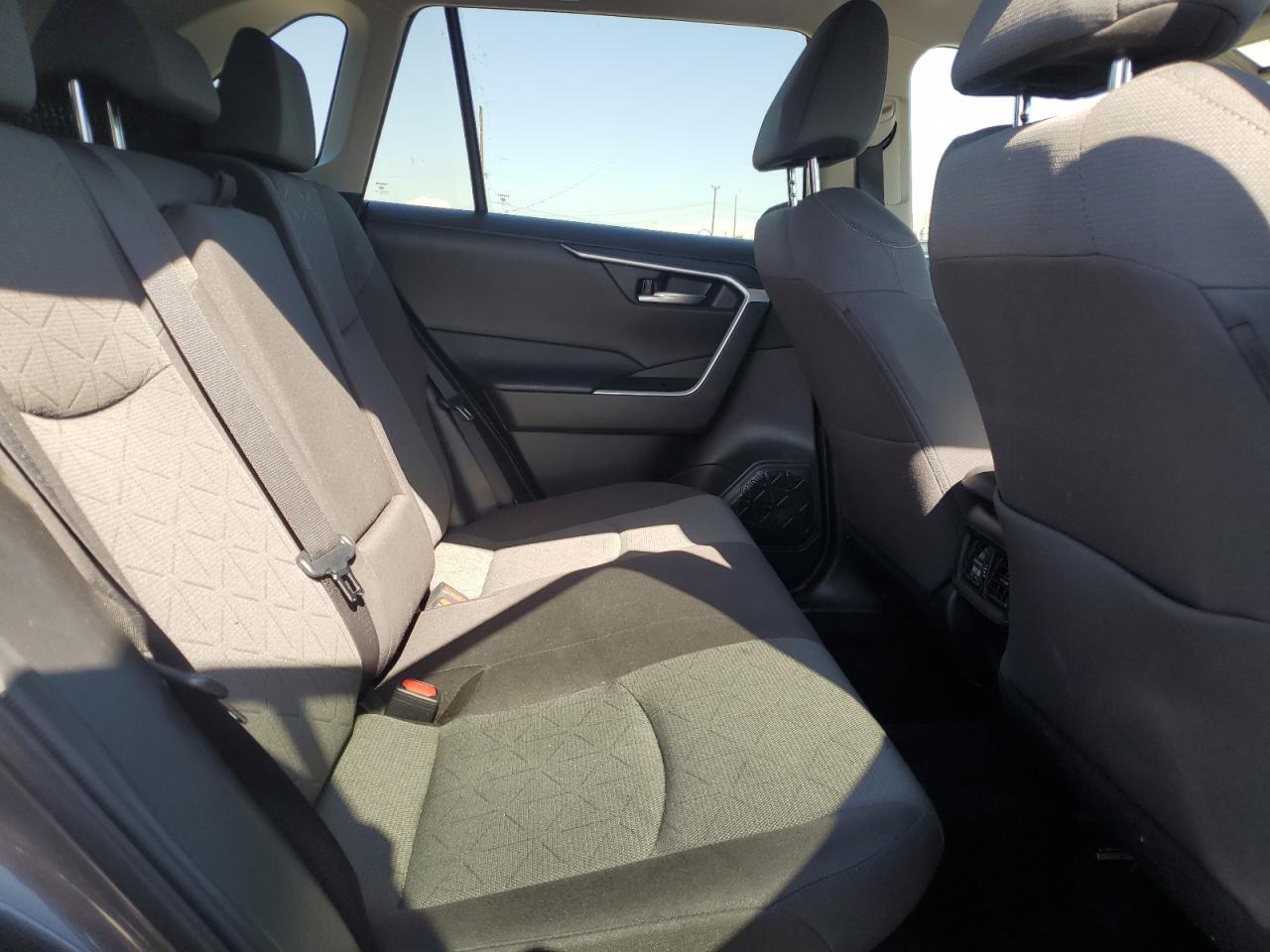 2022 Toyota Rav4 Xle VIN: 4T3RWRFV4NU072352 Lot: 70276445