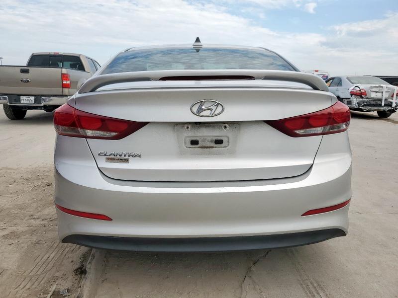  HYUNDAI ELANTRA 2017 Серебристый