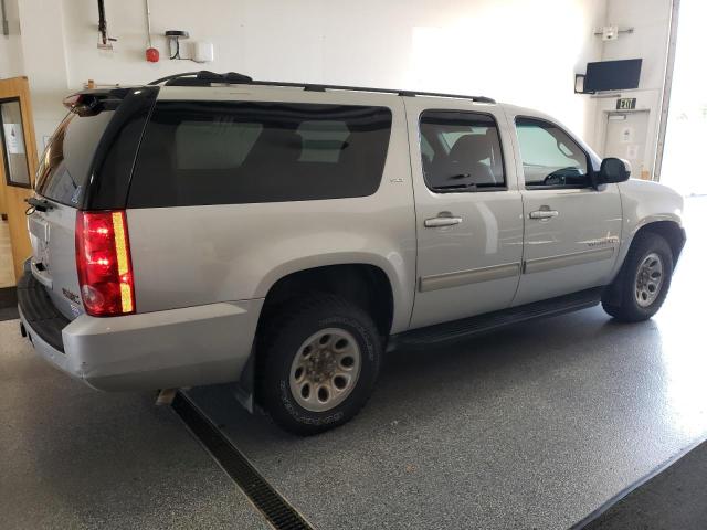 Parquets GMC YUKON 2013 Srebrny