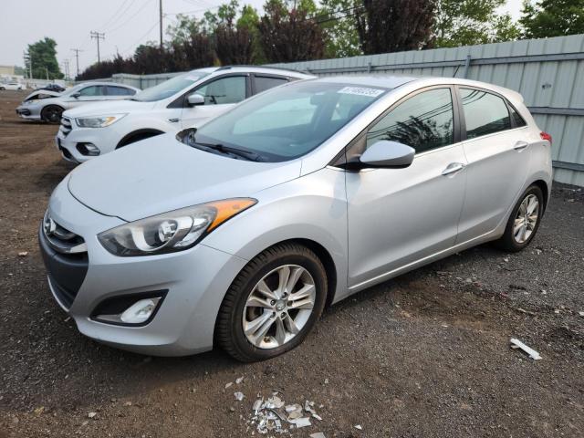 Hatchbacks HYUNDAI ELANTRA 2014 Srebrny