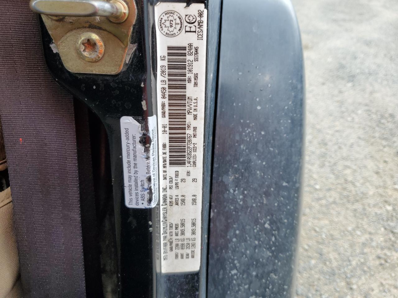 2002 Jeep Wrangler / Tj Sahara VIN: 1J4FA59S22P720767 Lot: 68039175