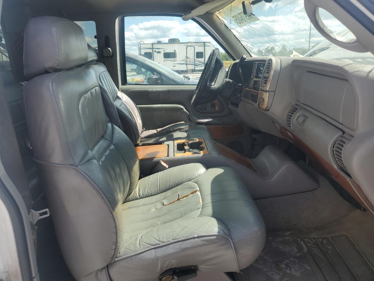 1997 Chevrolet Gmt-400 C1500 VIN: 1GBEC19M1VE108117 Lot: 69976485