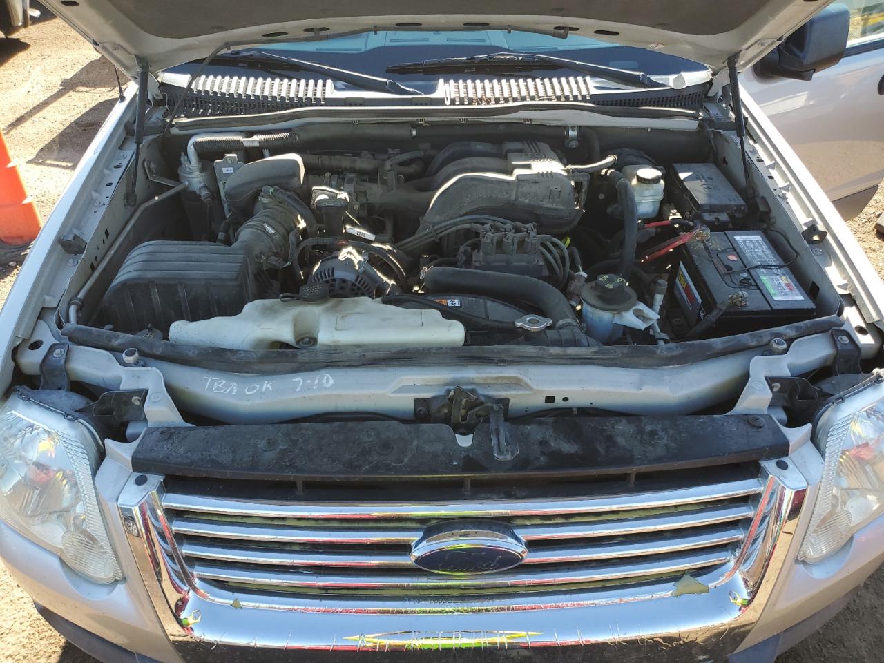 2006 Ford Explorer Xlt VIN: 1FMEU73E76UB66975 Lot: 68676205