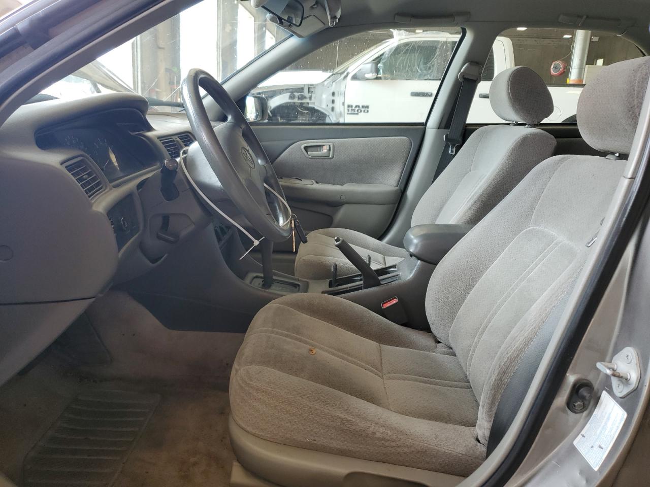 2000 Toyota Camry Ce VIN: 4T1BG22K2YU635722 Lot: 68538635